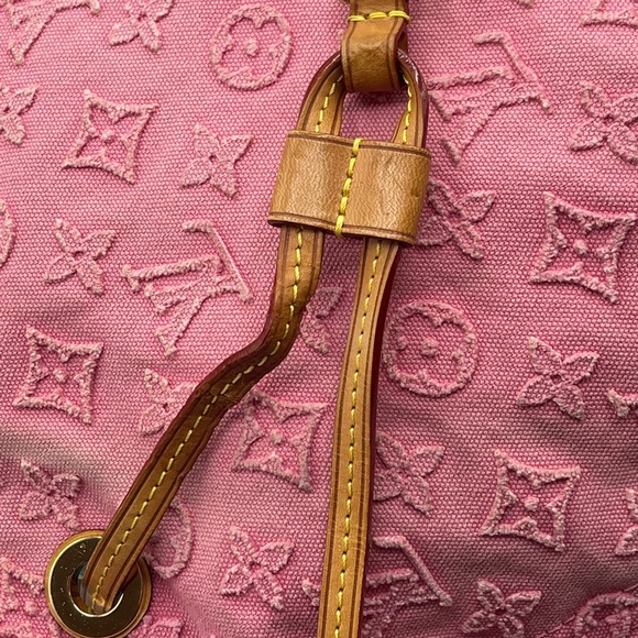 Louis Vuitton Neverfull Denim Stone Rose Appliqué - Picture 13 of 16